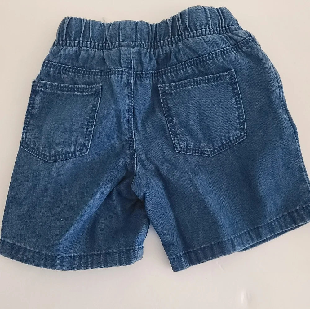 Girls Toddler Bundle Shorts Old Navy and Carter's Size 2T